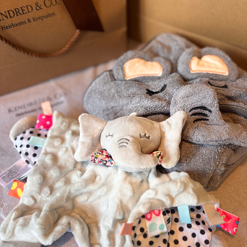 Cosy Elephant Comforter Set
